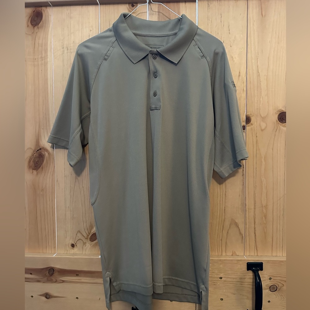 Men’s 5.11 Polo / Like New / Size Medium